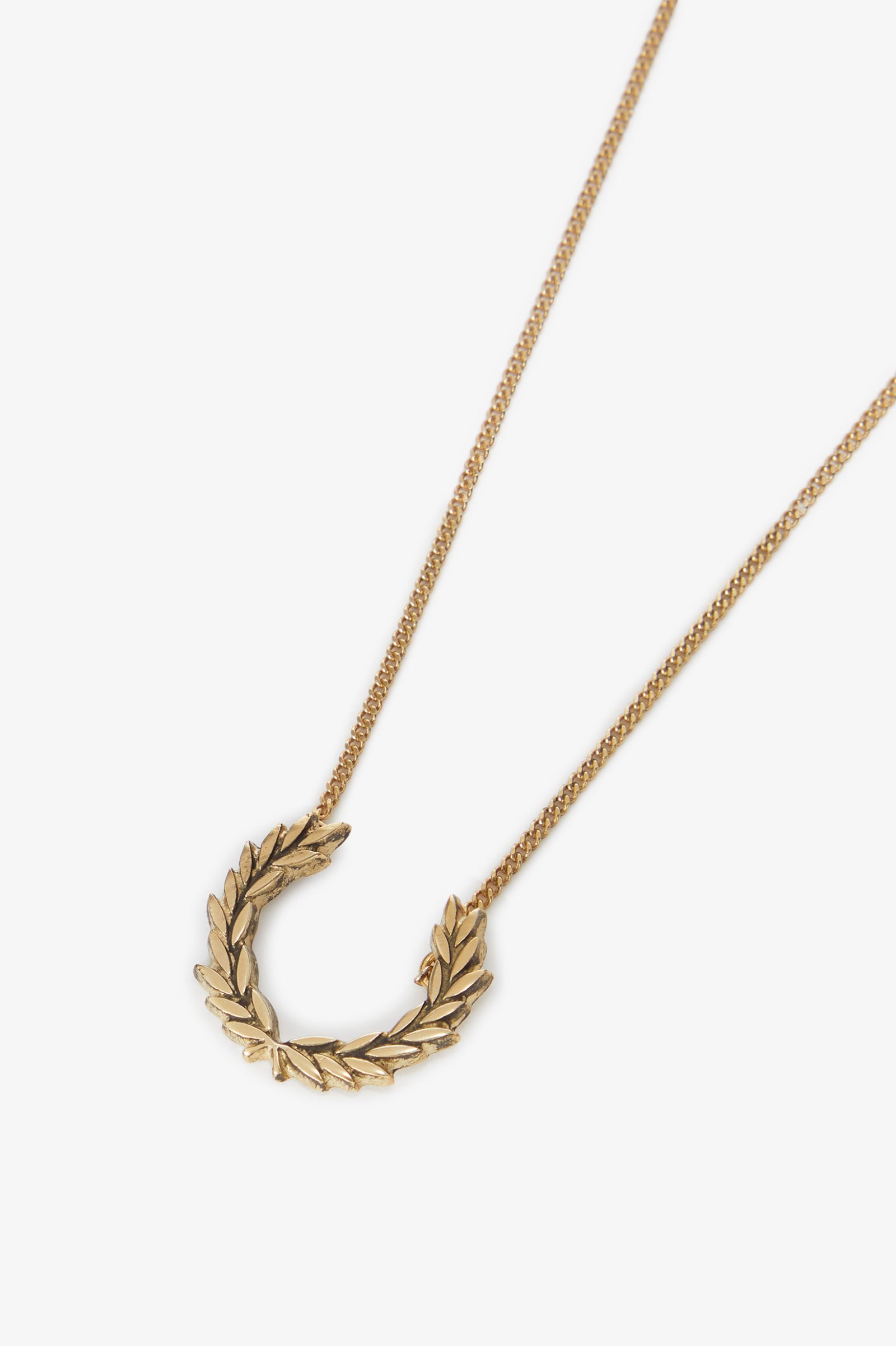 Fred Perry Laurel Wreath Necklace in Gold