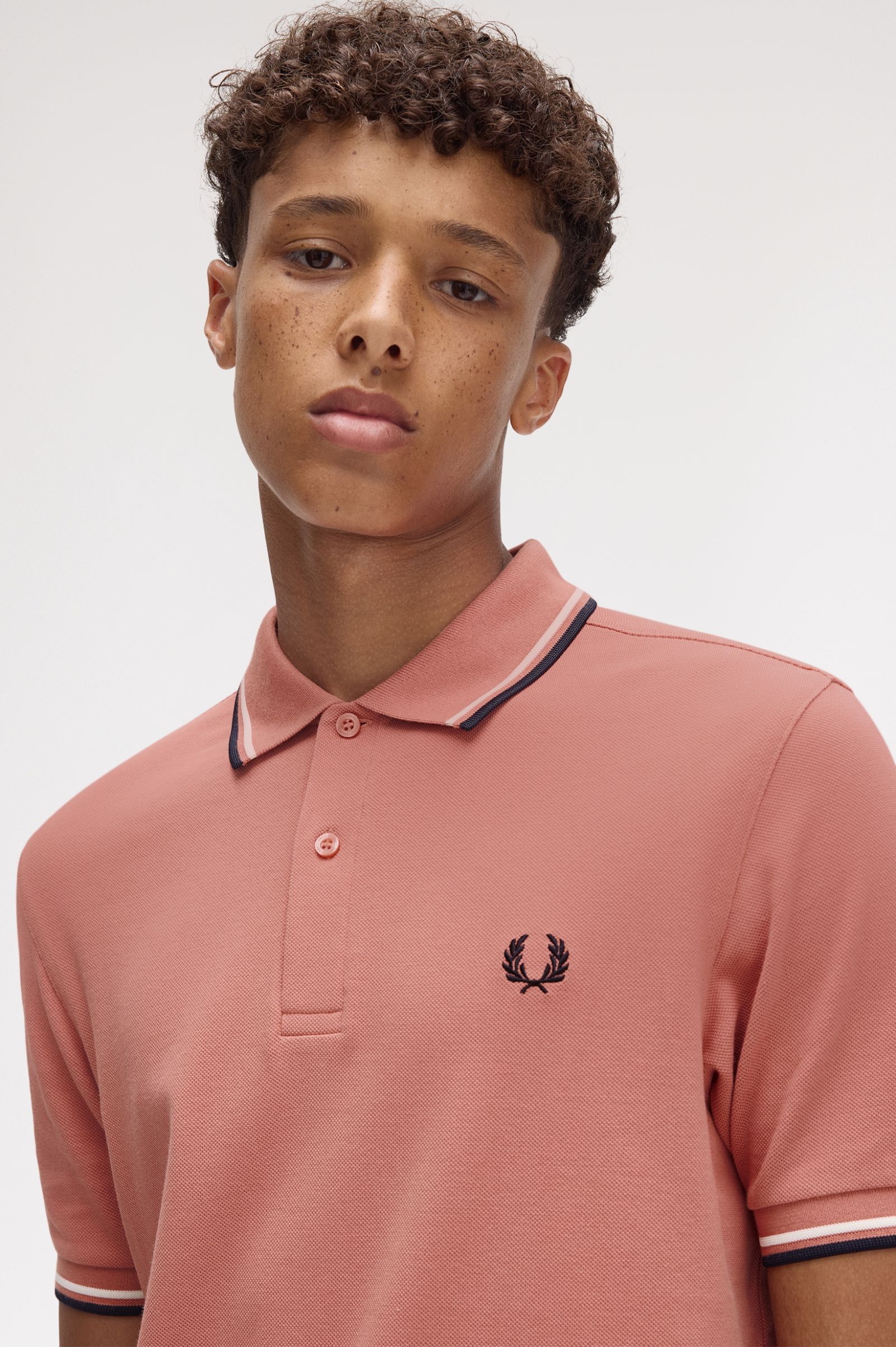 Fred Perry Twin Tipped M3600 Shirt in Putty Pink/Ecru/Navy