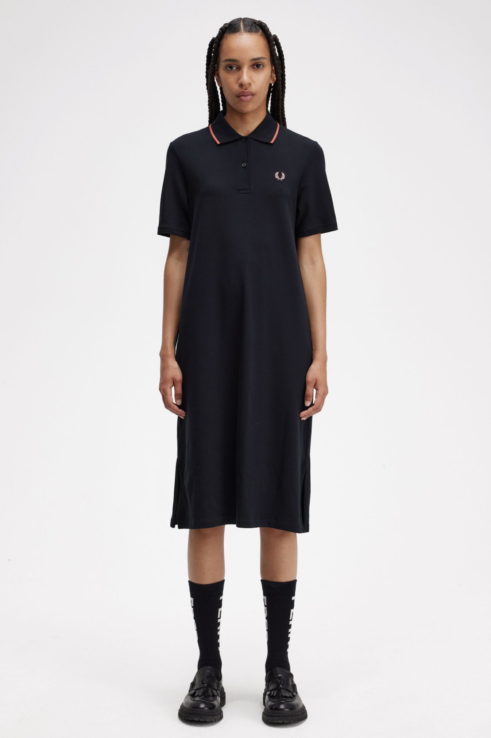 Fred Perry Damen Split Detail Pique Dress in Black