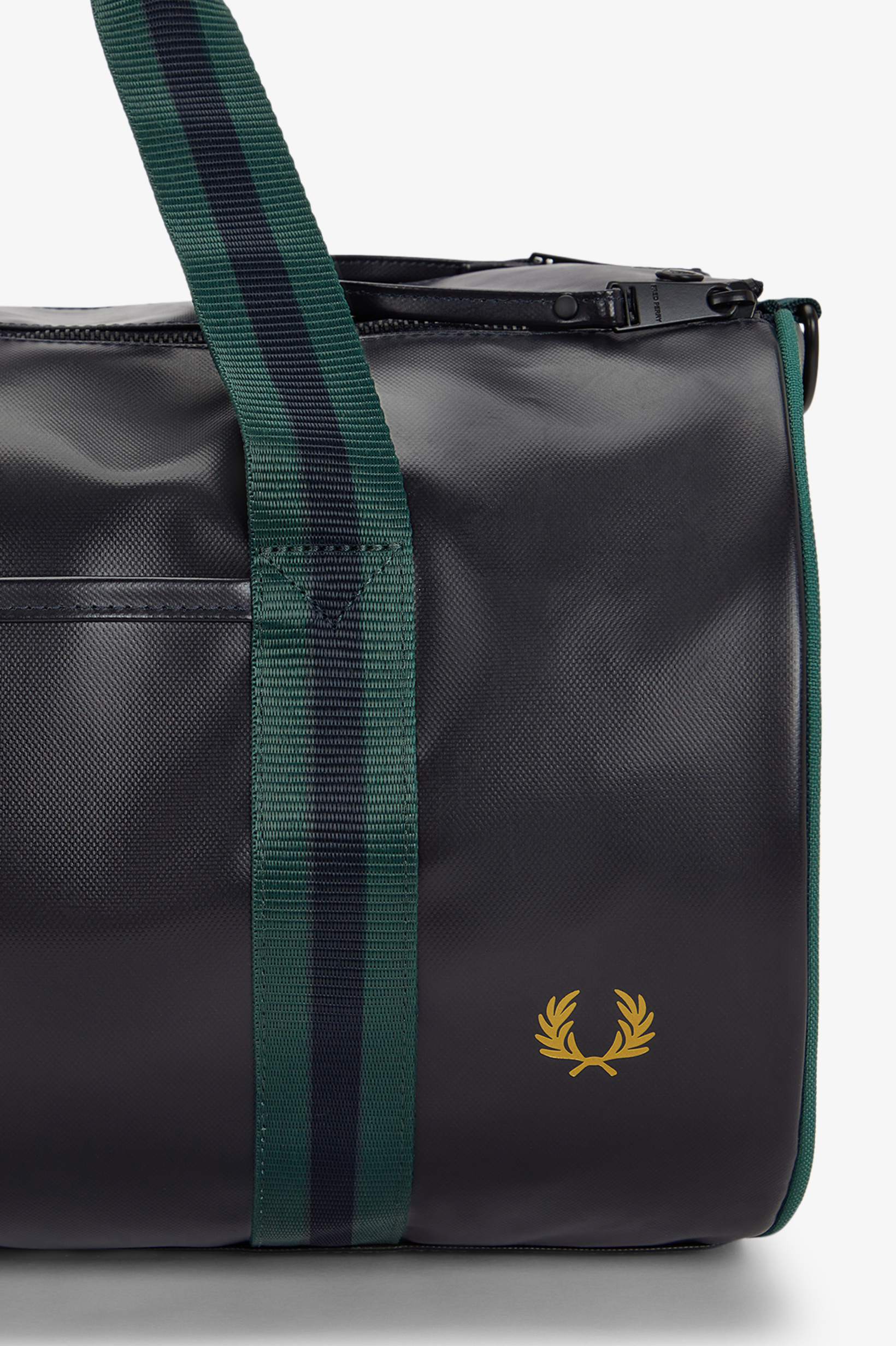 Fred Perry Classic Barrel Bag (Grassroots/Ecru)