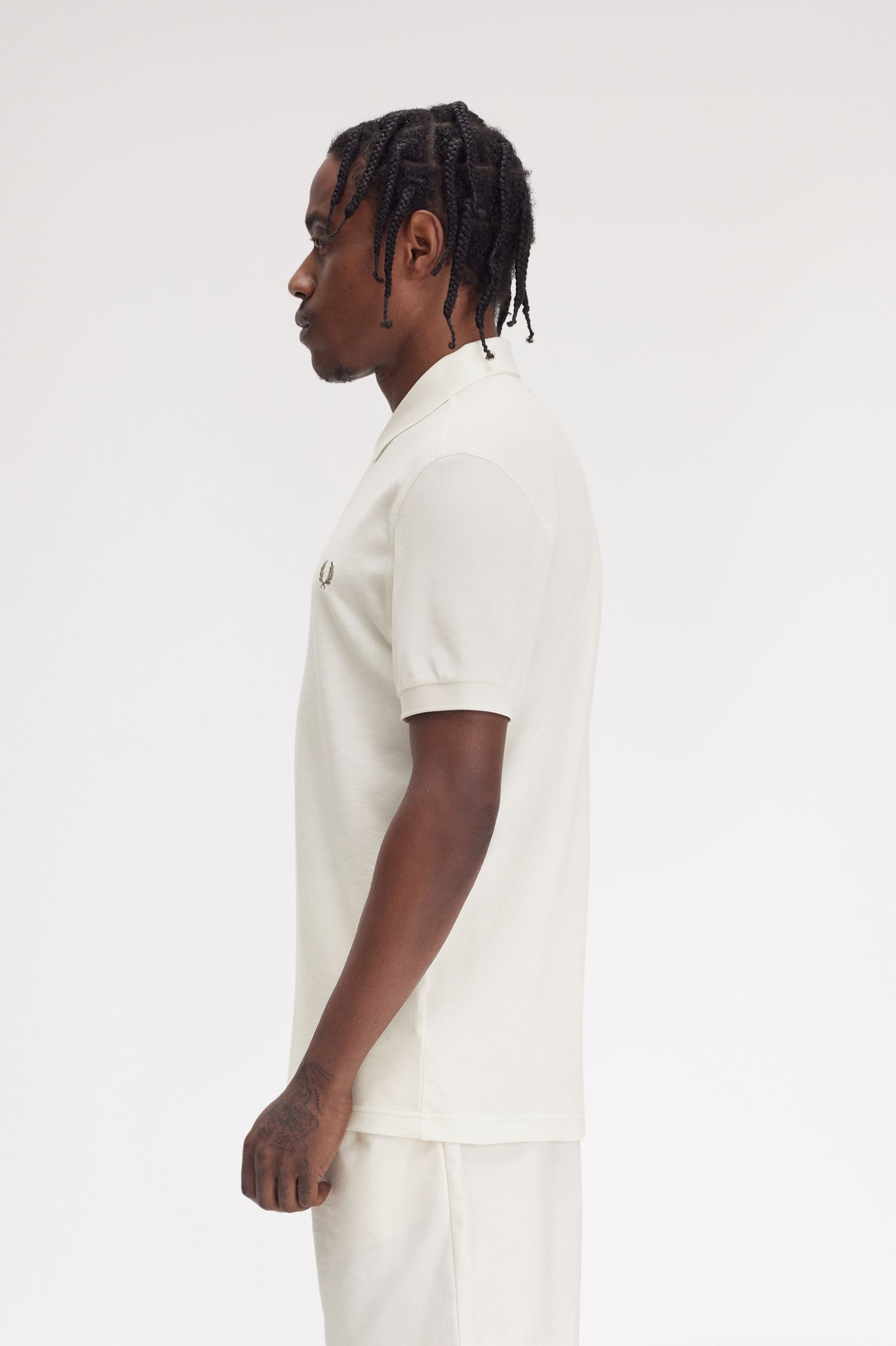 Fred Perry M6000 Shirt in Light Ecru/Olive Mint 