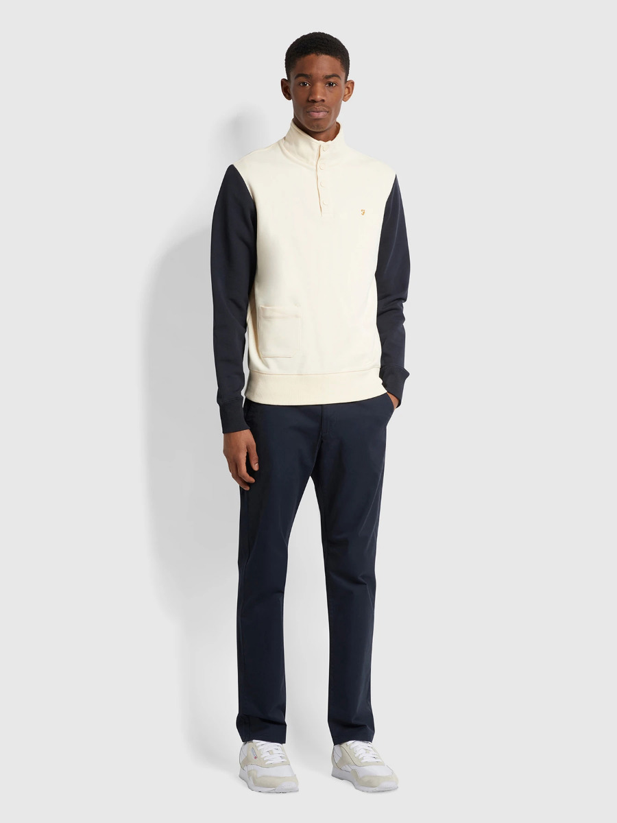 Farah Elm Chino Twill True Navy