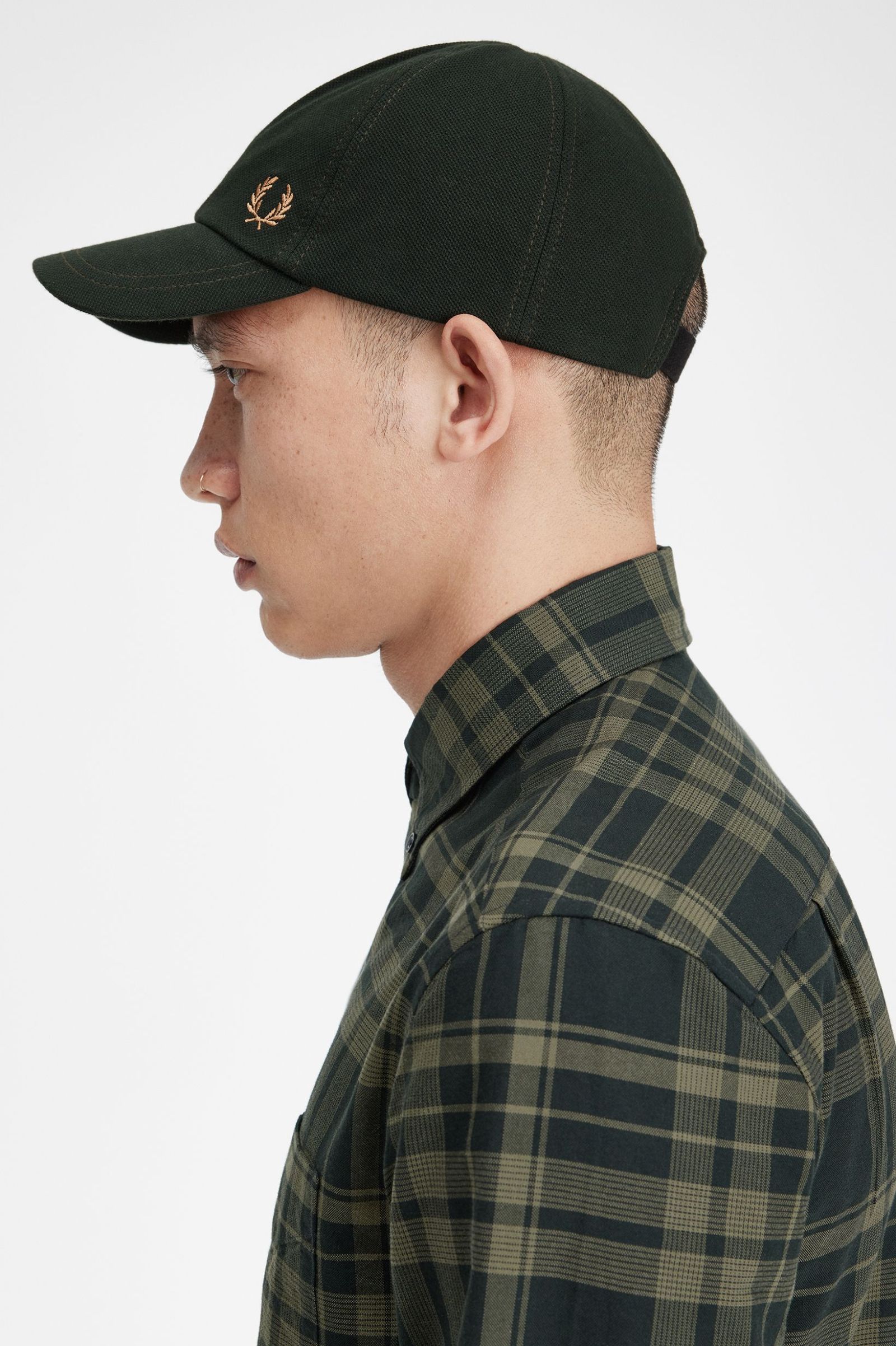 Fred Perry Classic Piqué Cap in Night Green 