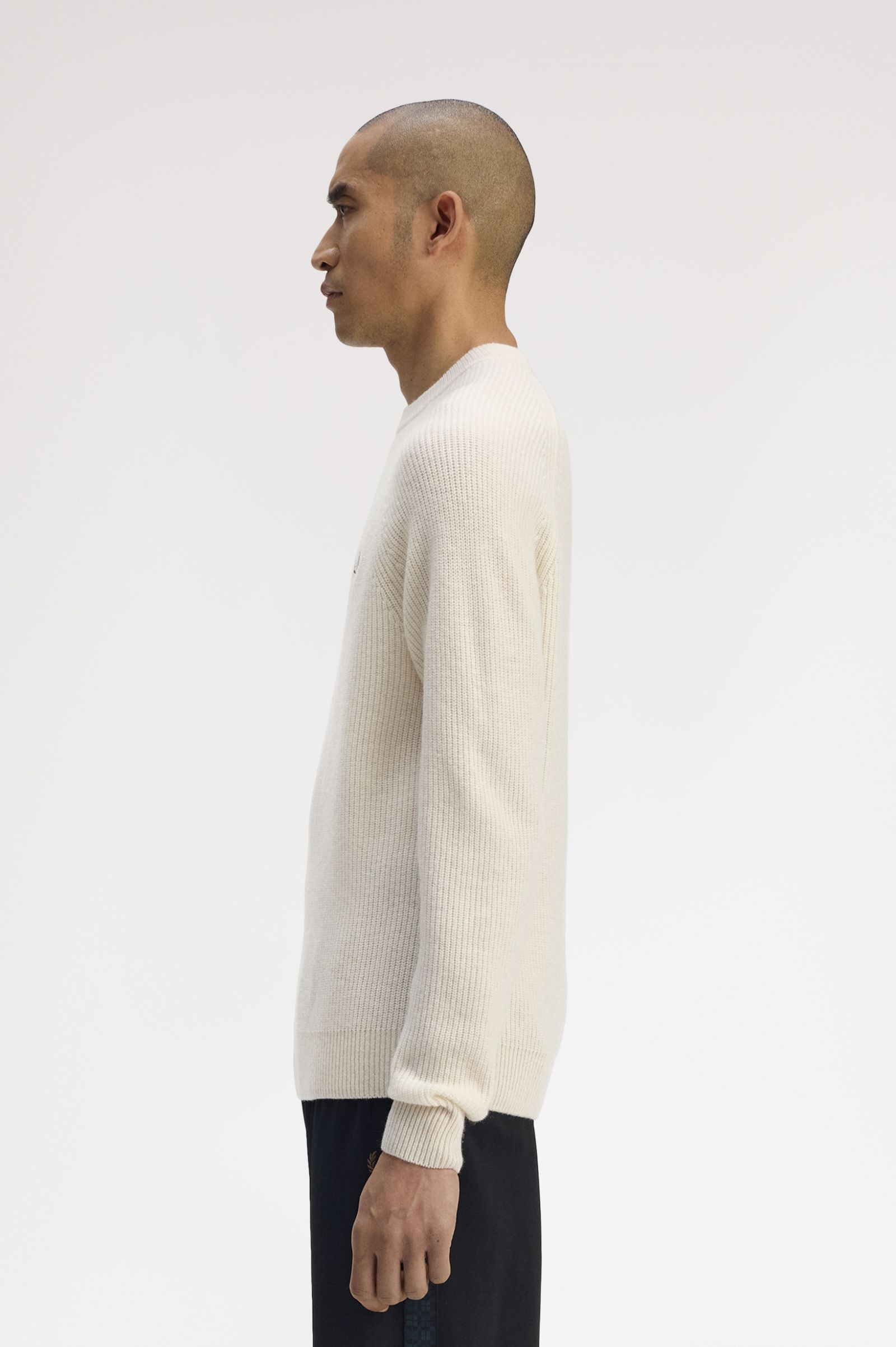 Fred Perry Lambswool Raglan Jumper (Ecru)