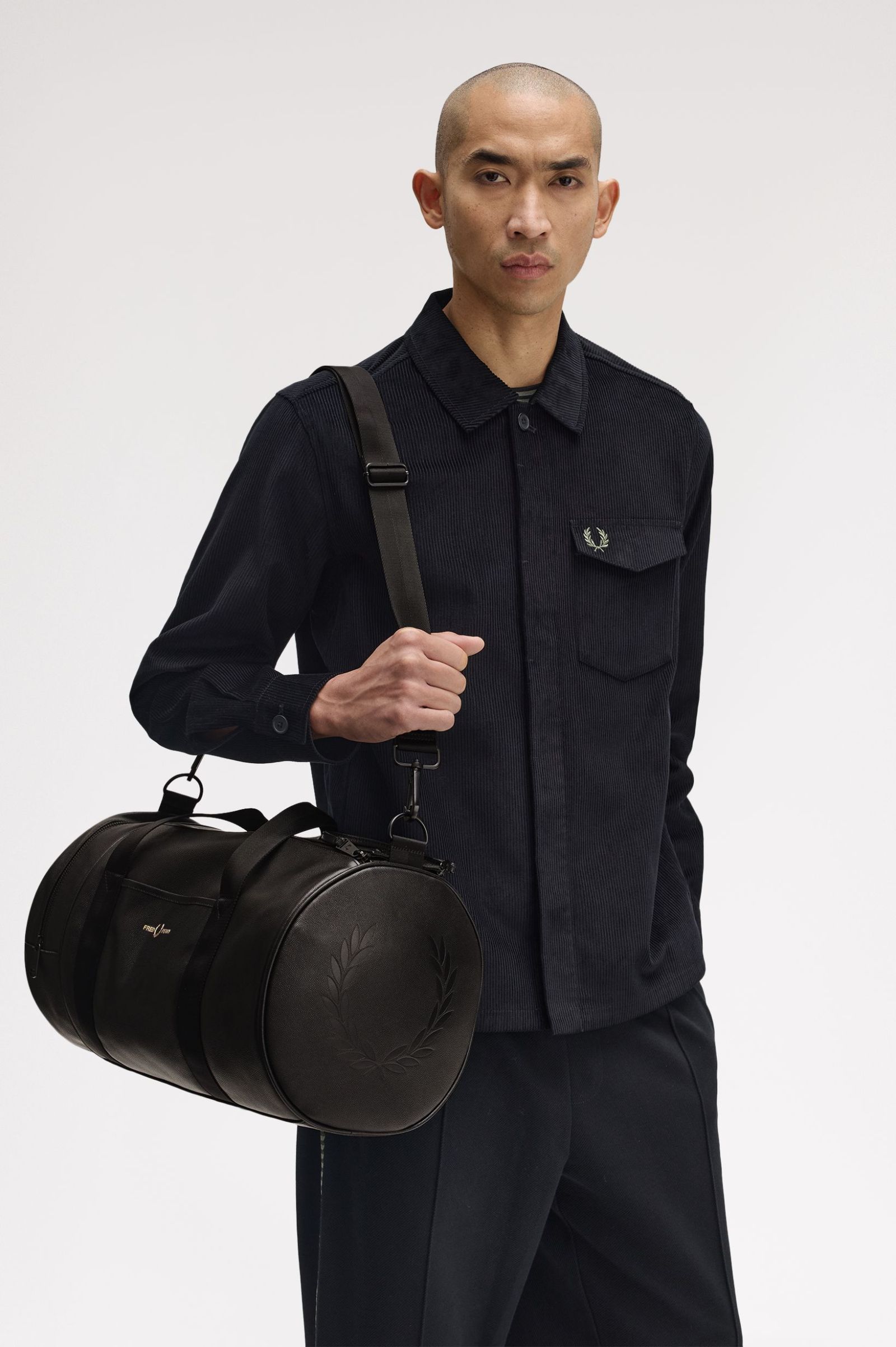 Fred Perry Scotchgrain Leather Barrel Bag