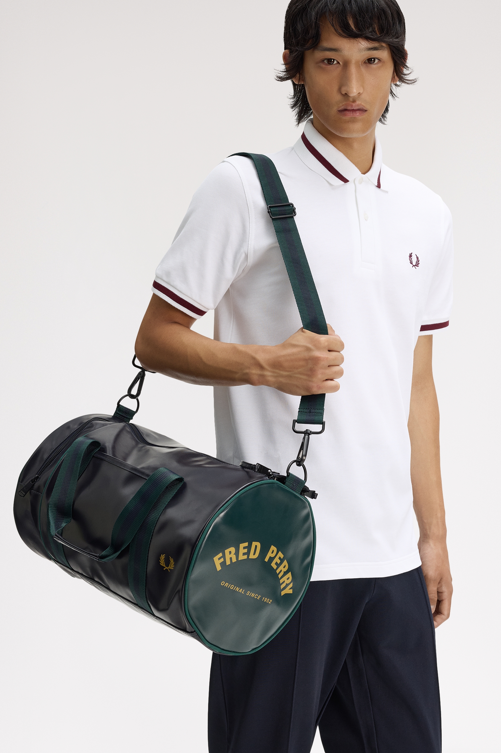 Fred Perry Classic Barrel Bag (Grassroots/Ecru)