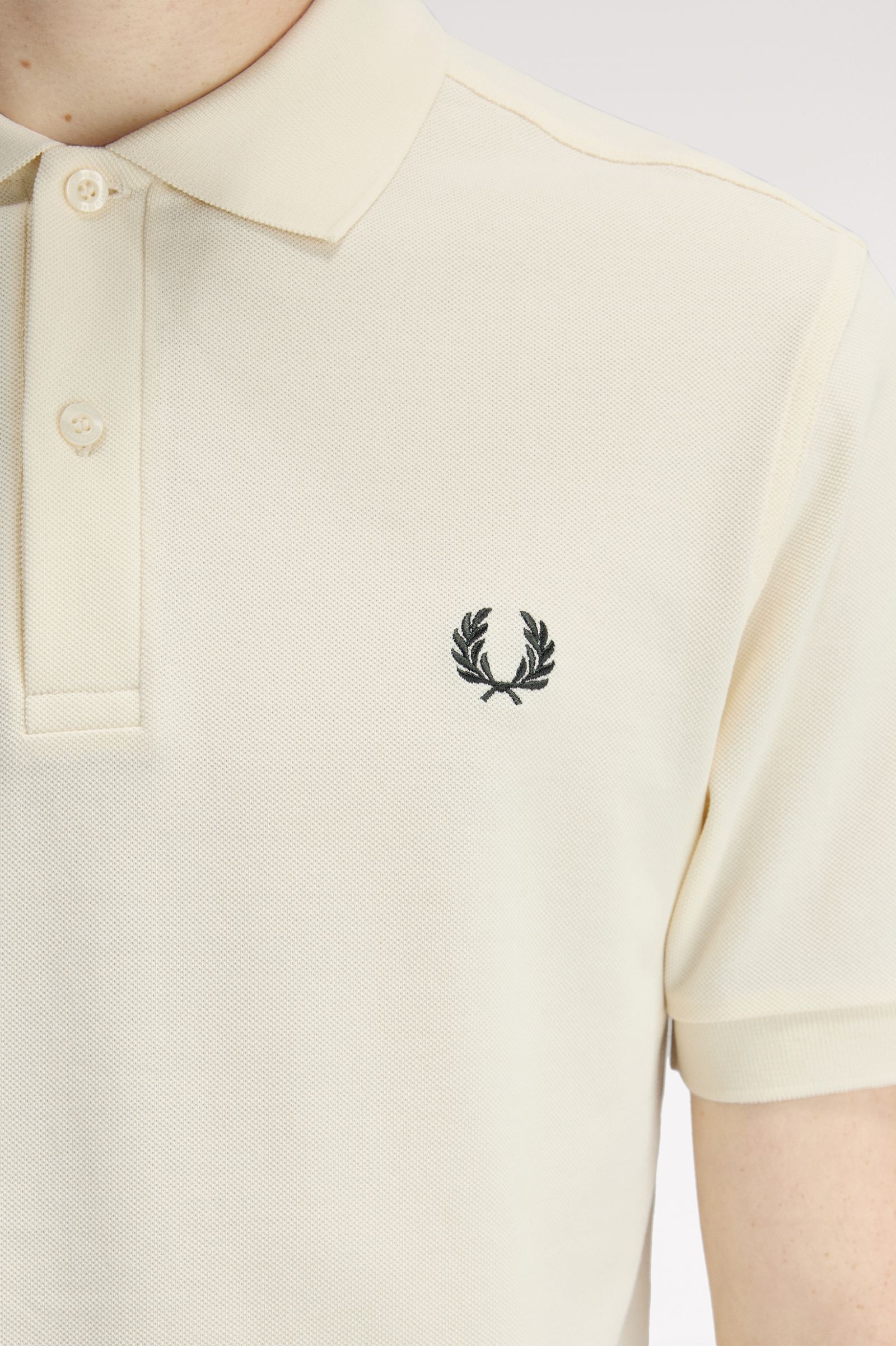 Fred Perry Polo Shirt (Ecru/Grassroots)