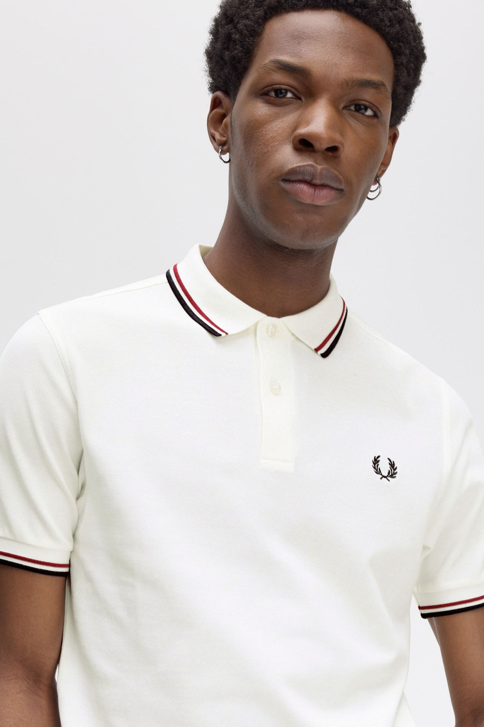 Fred Perry Twin Tipped M3600 Shirt in Snow White/Burnt Red/Navy 