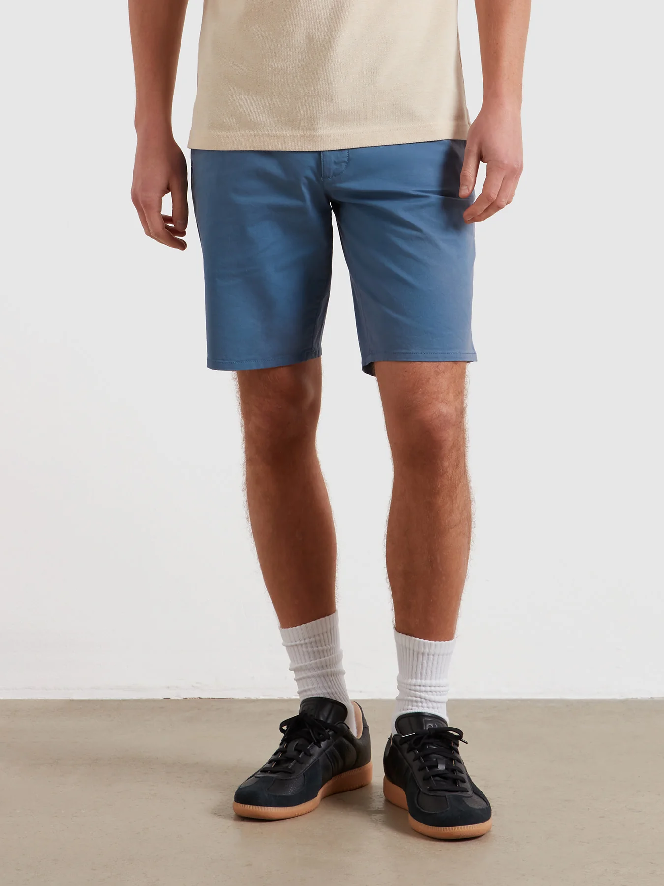 Farah Twill Shorts (Blue Tide)
