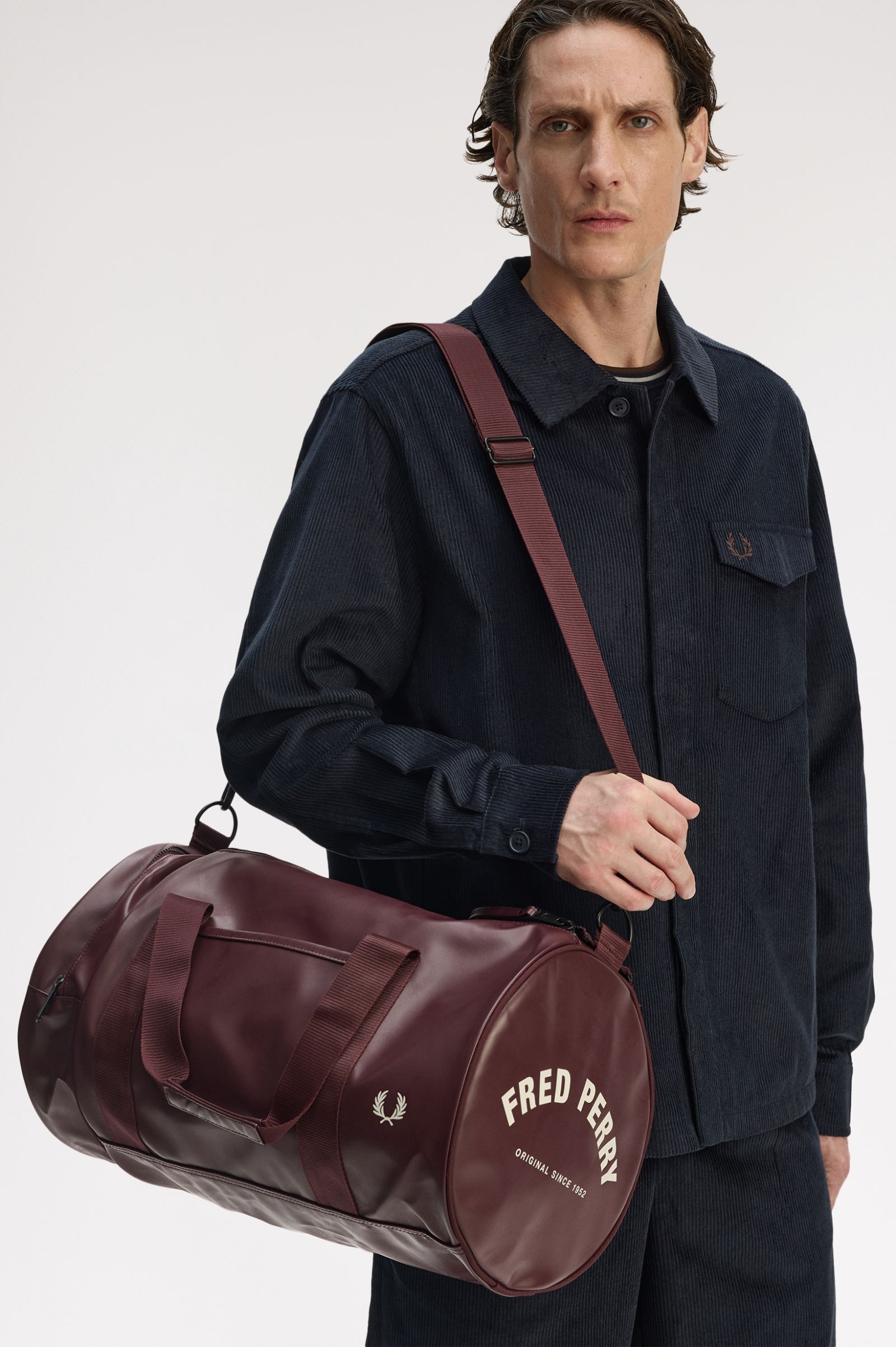 Fred Perry Tonal Classic Barrel Bag (Oxblood)
