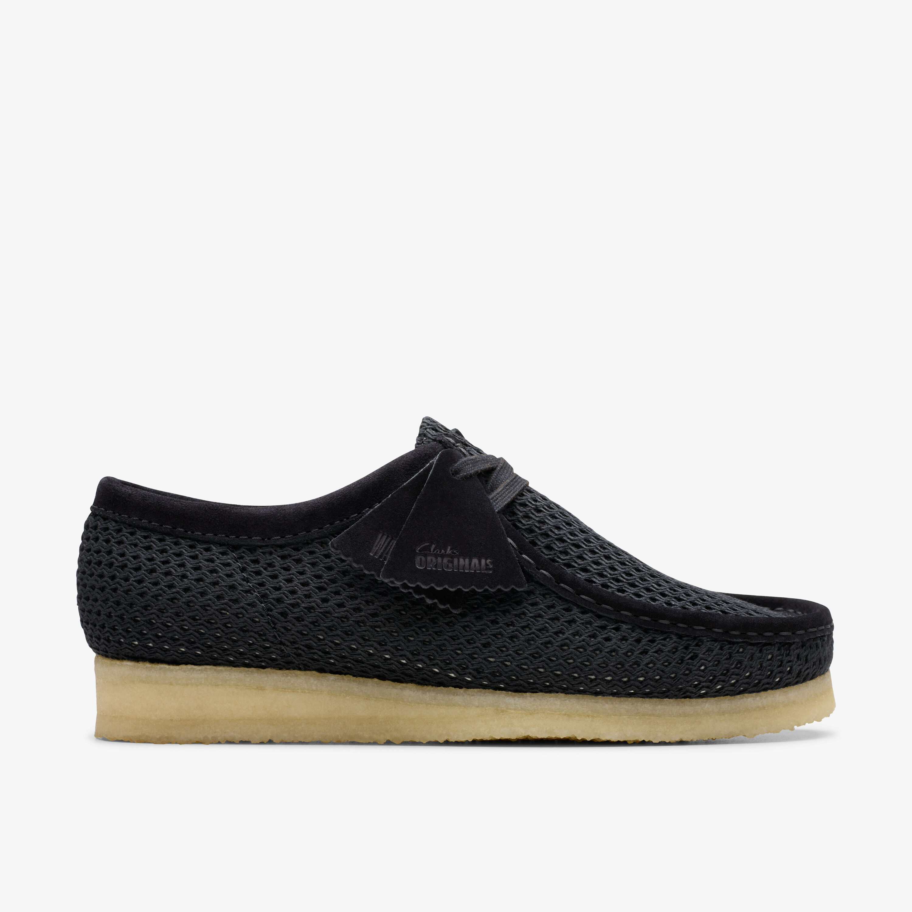 Clarks Wallebee in Black Mesh