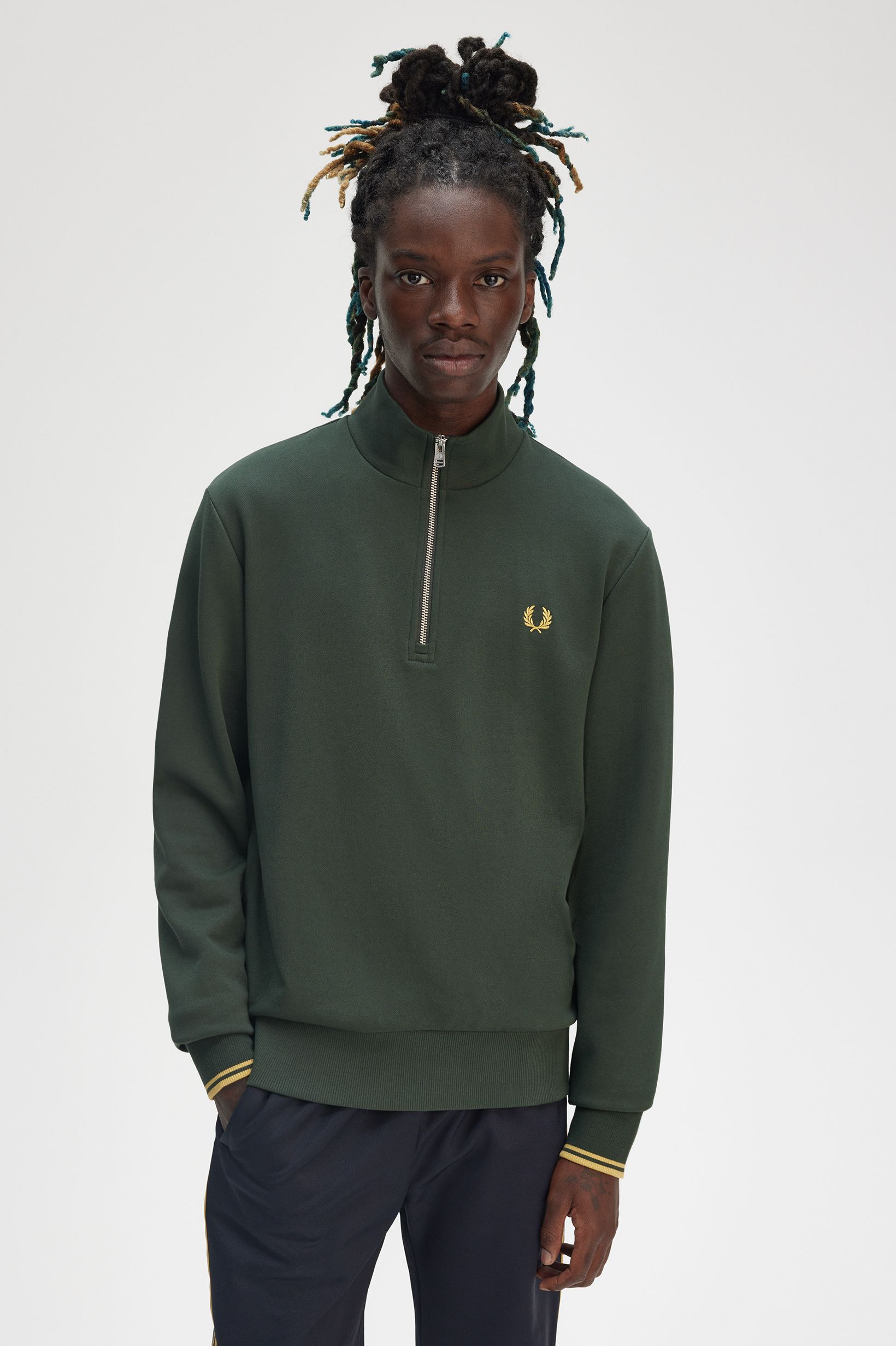 Fred Perry Half Zip Sweatshirt in Courtgreen
